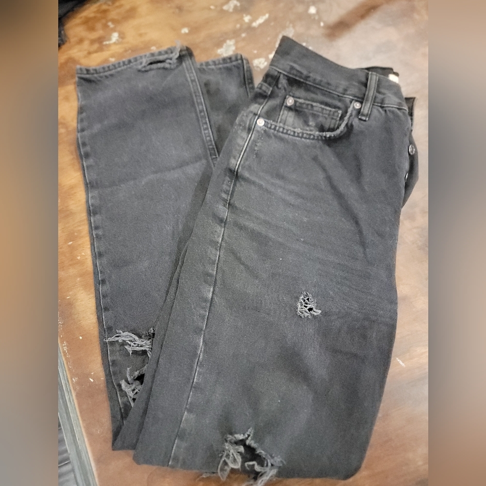 We the Free Size 27 Black Ripped Straight Leg Jean